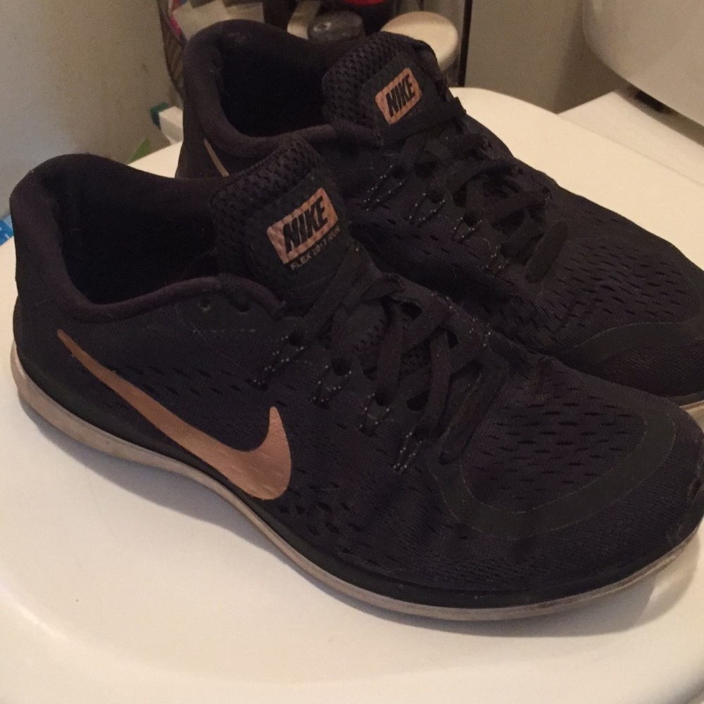 Nike Flex 2017 Running Sneakers size 7.5/8